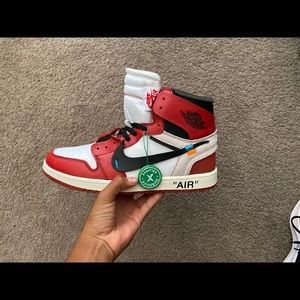 Off white Jordan 1 Chicago
